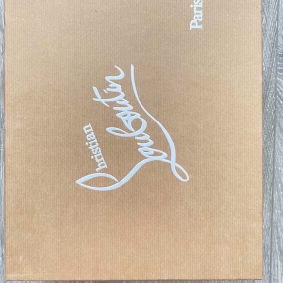 Beautiful brand new heels - Picture 6 of 11